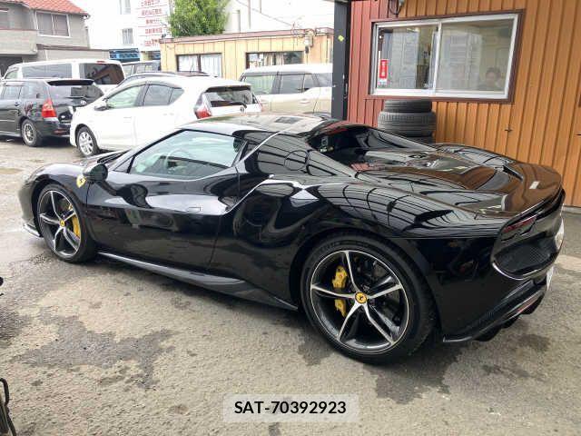 Ferrari 296 GTB 2023-05 1052447-4