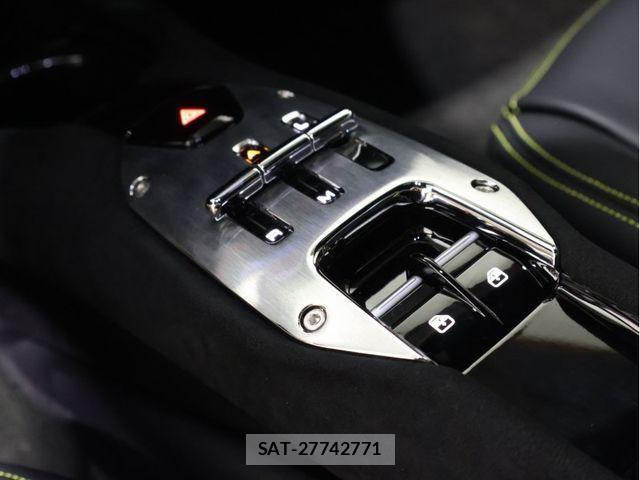 Ferrari 296 GTB 2025-03 1330811-10