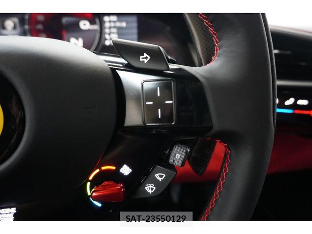 Ferrari 296 GTB 2023-08 2319388-15