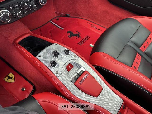 Ferrari 458 Italia 2015-08 871670-9
