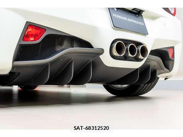 Ferrari 458 Italia 2011-04 7250763-10