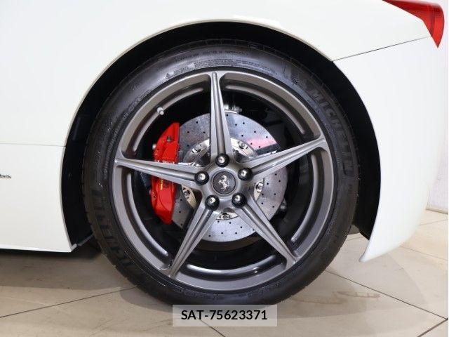 Ferrari 458 Italia 2013-06 7723265-15