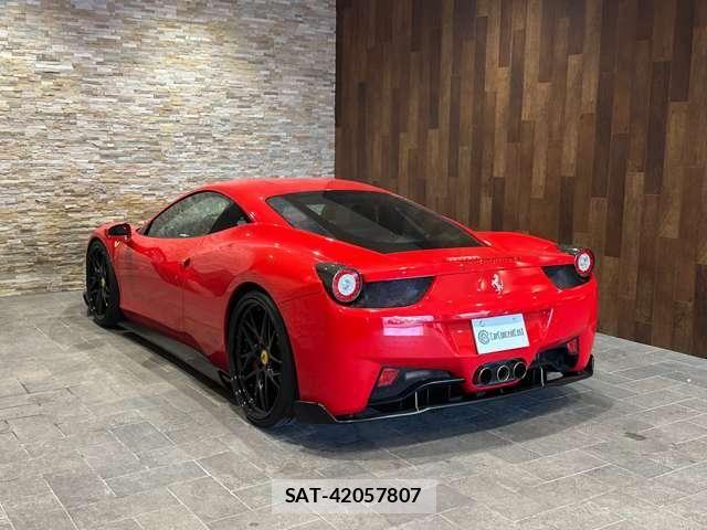 Ferrari 458 Italia 2010-08 7723266-11