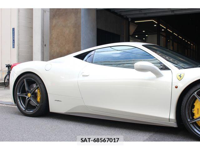 Ferrari 458 Italia 2013-11 7876428-13