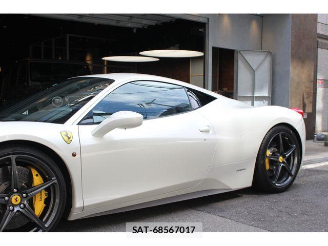 Ferrari 458 Italia 2013-11 7876428-14
