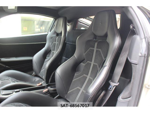 Ferrari 458 Italia 2013-11 7876428-21