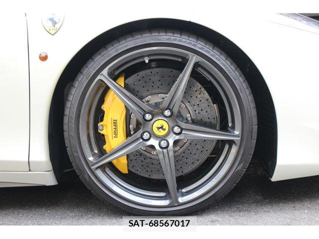Ferrari 458 Italia 2013-11 7876428-27