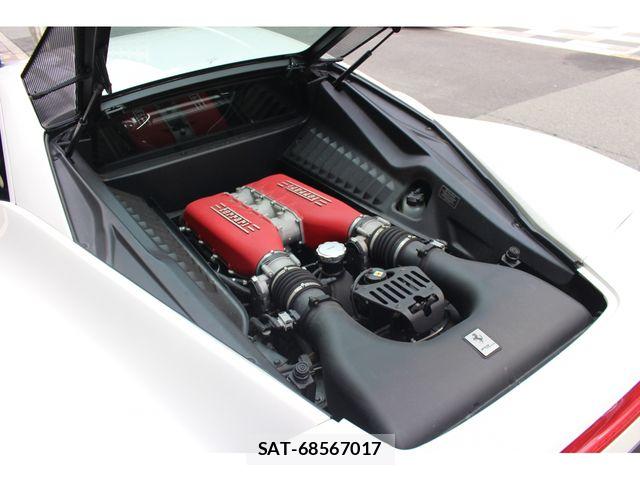 Ferrari 458 Italia 2013-11 7876428-29