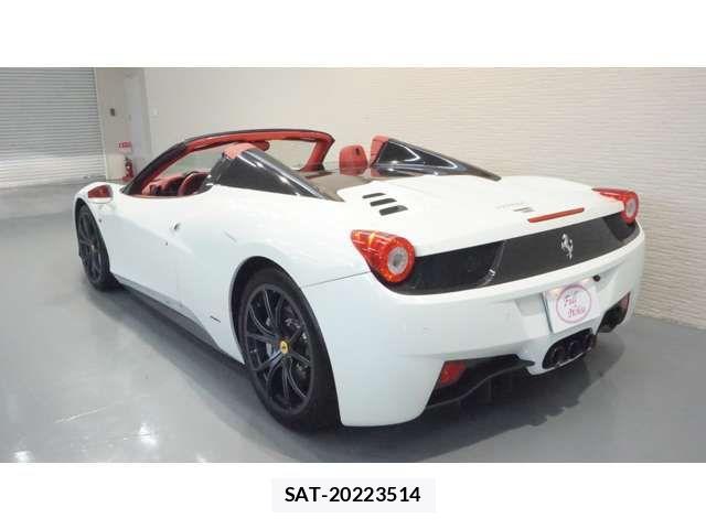 Ferrari 458 Spider 2013-03 1354113-14