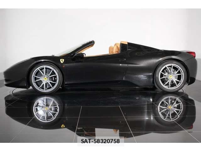 Ferrari 458 Spider 2013-08 4175414-18