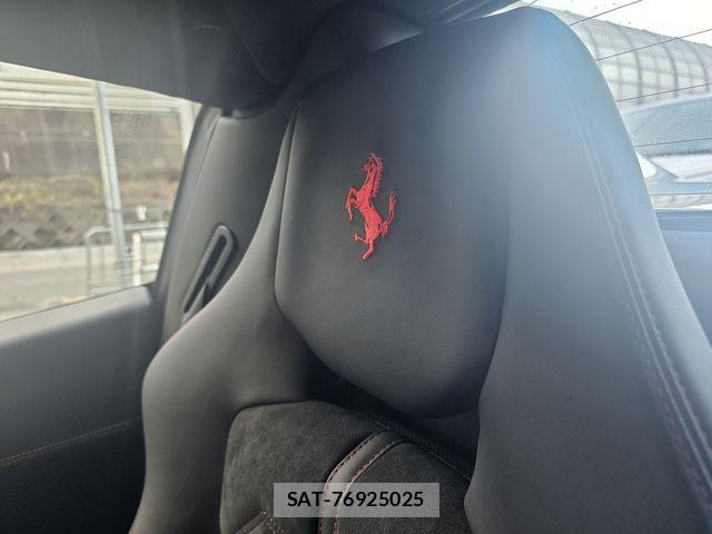 Ferrari 458 Spider 2012-11 4323795-14