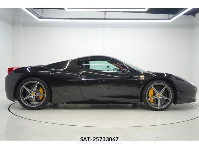 Ferrari 458 Spider 2013-03 6214550-11
