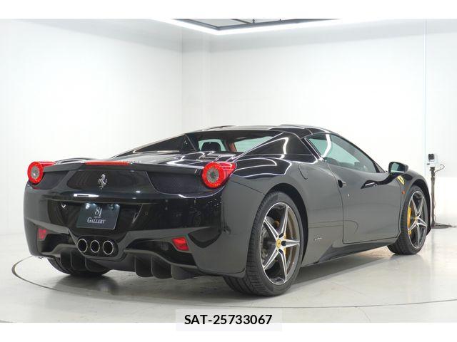 Ferrari 458 Spider 2013-03 6214550-12