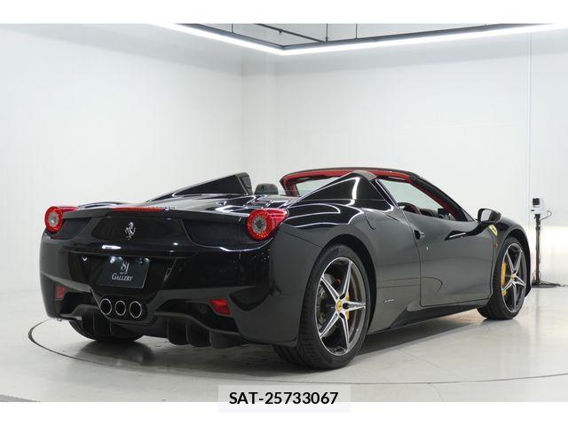Ferrari 458 Spider 2013-03 6214550-4