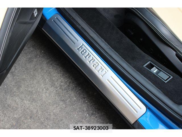 Ferrari 458 Spider 2013-11 7454261-27