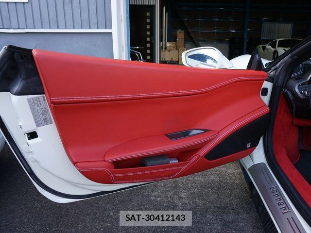 Ferrari 458 Spider 2014-07 8742050-24