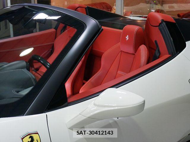 Ferrari 458 Spider 2014-07 8742050-7