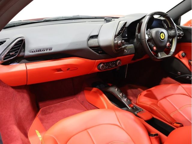Ferrari 488 GTB 2019-05 483708-3