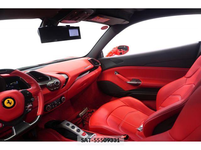 Ferrari 488 GTB 2017-03 6611812-23