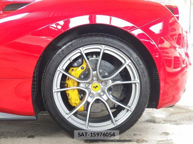 Ferrari 488 GTB 2016-04 7218407-14