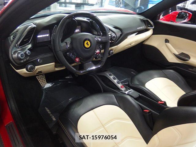 Ferrari 488 GTB 2016-04 7218407-1