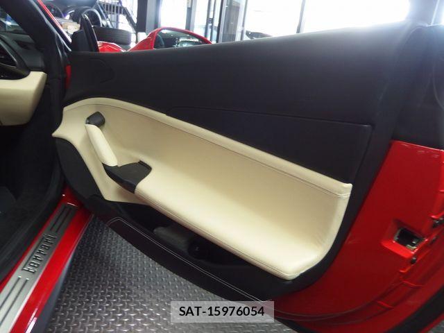 Ferrari 488 GTB 2016-04 7218407-22
