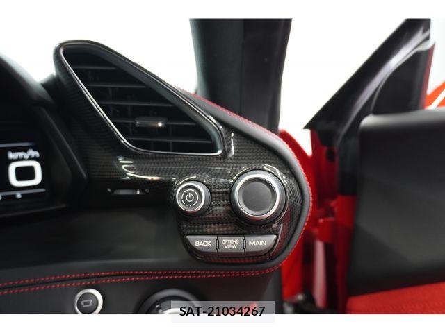 Ferrari 488 GTB 2016-11 8145804-27