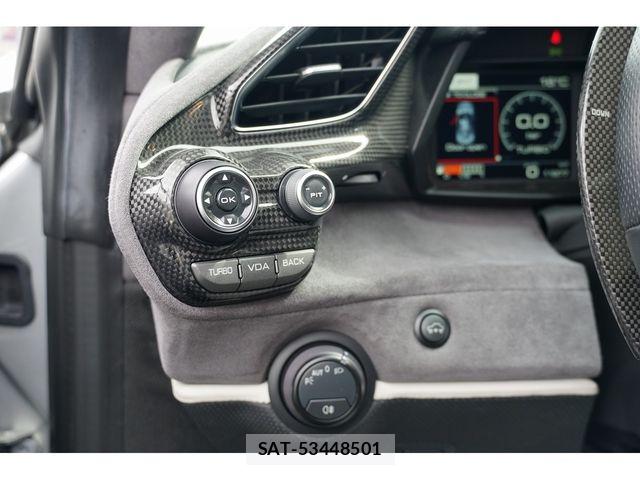 Ferrari 488 Pista 2019-01 5867533-23