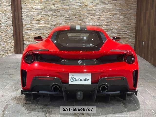 Ferrari 488 Pista 2021-11 6611813-10