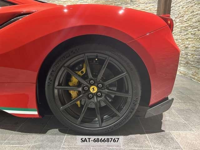 Ferrari 488 Pista 2021-11 6611813-14