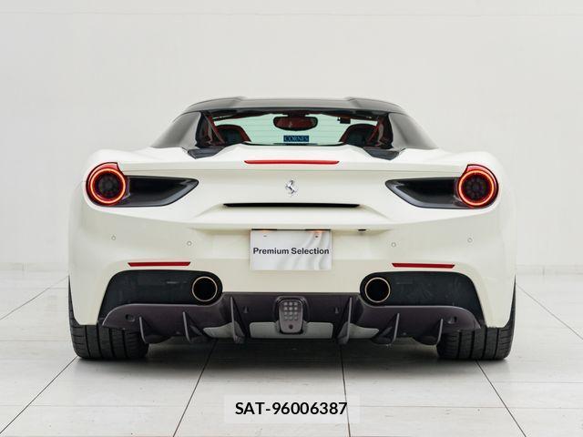 Ferrari 488 Spider 2021-12 987838-10