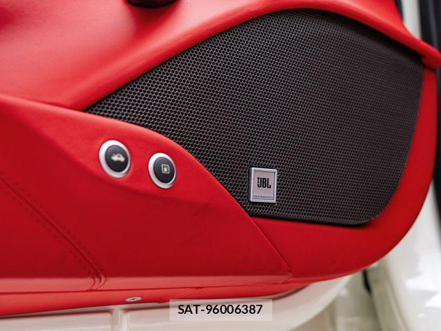 Ferrari 488 Spider 2021-12 987838-3