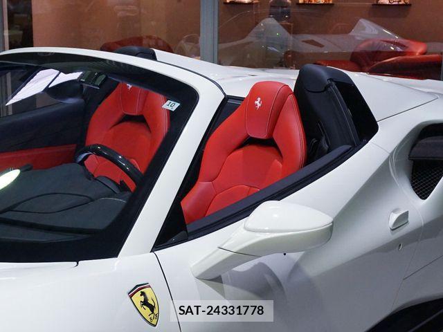 Ferrari 488 Spider 2018-10 1824512-9