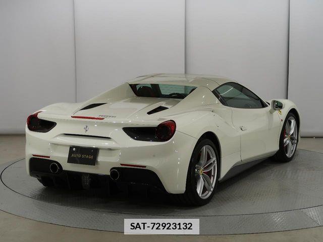 Ferrari 488 Spider 2016-06 2348498-11