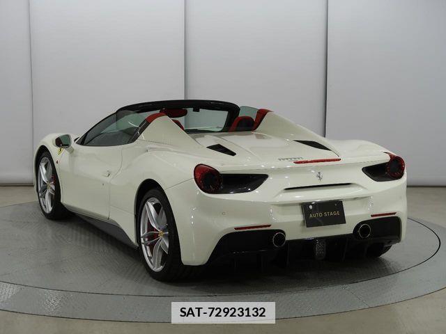 Ferrari 488 Spider 2016-06 2348498-12