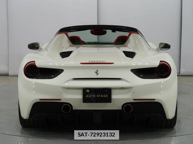 Ferrari 488 Spider 2016-06 2348498-6