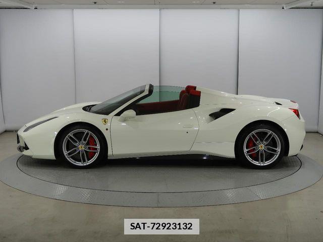 Ferrari 488 Spider 2016-06 2348498-8