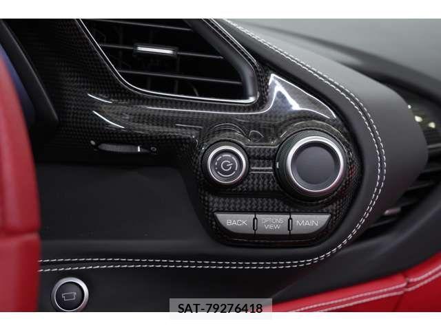 Ferrari 488 Spider 2017-04 6641561-9