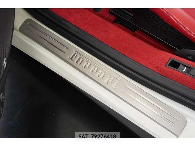 Ferrari 488 Spider 2017-04 6641561-11