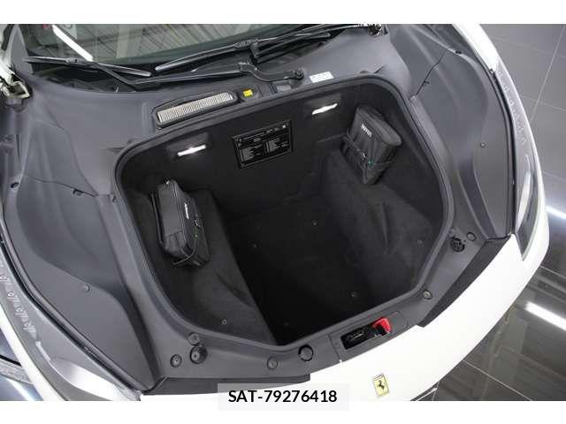 Ferrari 488 Spider 2017-04 6641561-3
