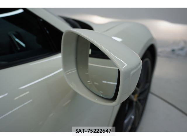 Ferrari 488 Spider 2017-01 7250766-10