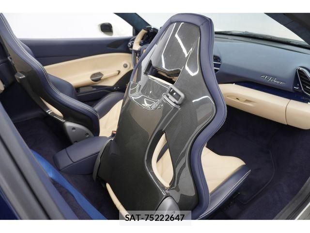 Ferrari 488 Spider 2017-01 7250766-19