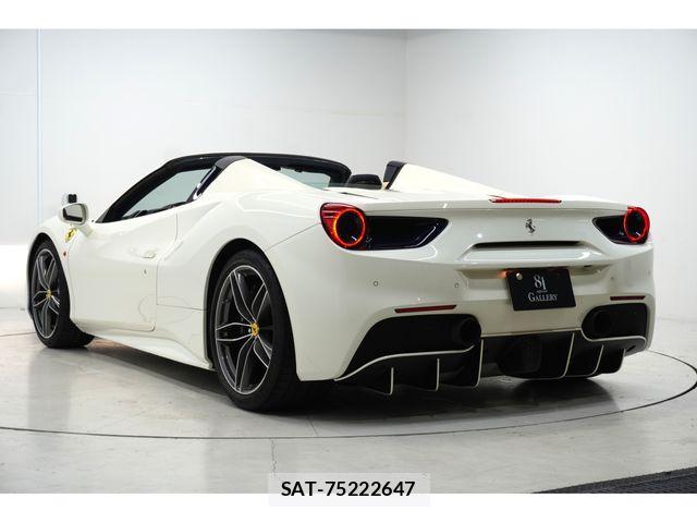 Ferrari 488 Spider 2017-01 7250766-6