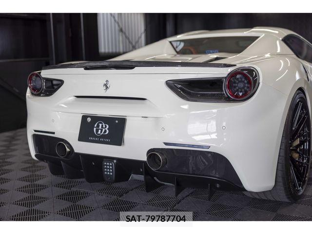 Ferrari 488 Spider 2016-11 7357720-18
