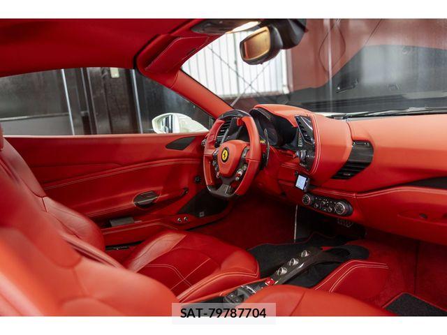 Ferrari 488 Spider 2016-11 7357720-25