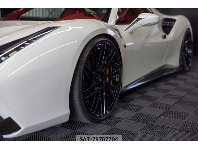 Ferrari 488 Spider 2016-11 7357720-8