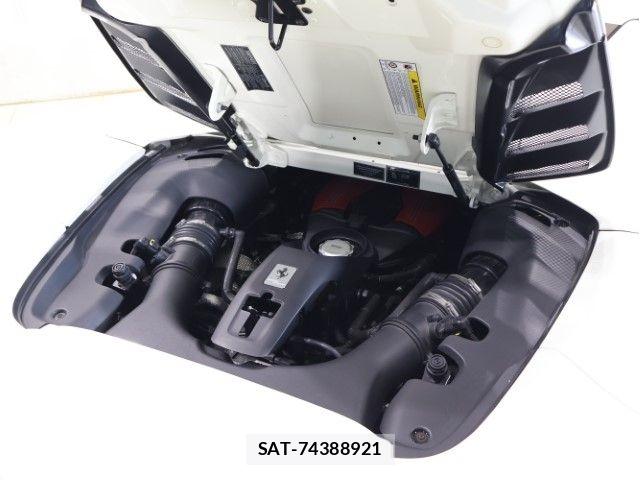 Ferrari 488 Spider 2017-01 8035508-9