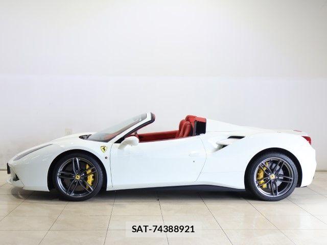Ferrari 488 Spider 2017-01 8035508-10