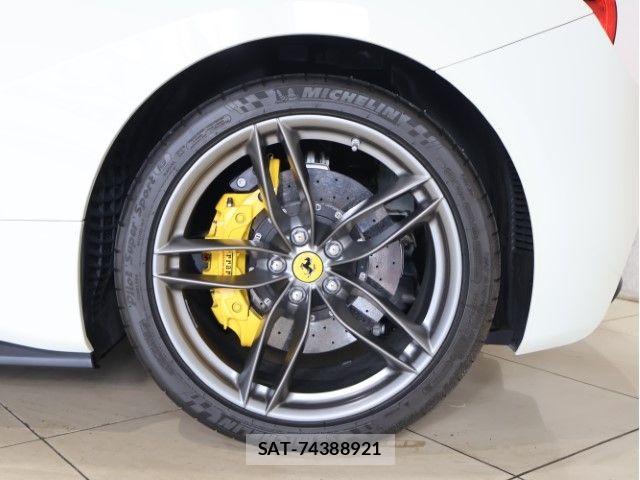 Ferrari 488 Spider 2017-01 8035508-16