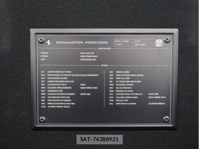 Ferrari 488 Spider 2017-01 8035508-29